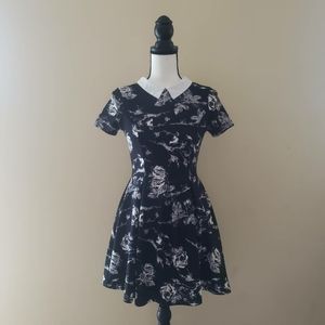 Forever 21 Black Roses Dress White Collar